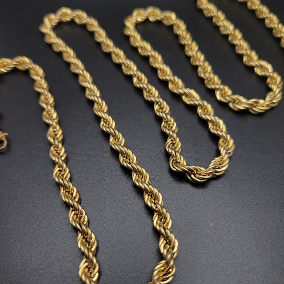 Vintage Monet Gold-Tone Rope Chain Necklace - Picture 3 of 8